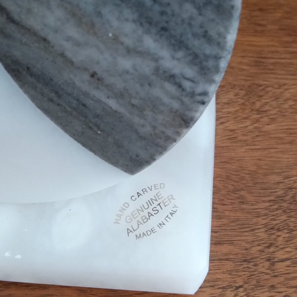 Alabaster Table/Desk/Shelf Clock - Picture 2 of 6